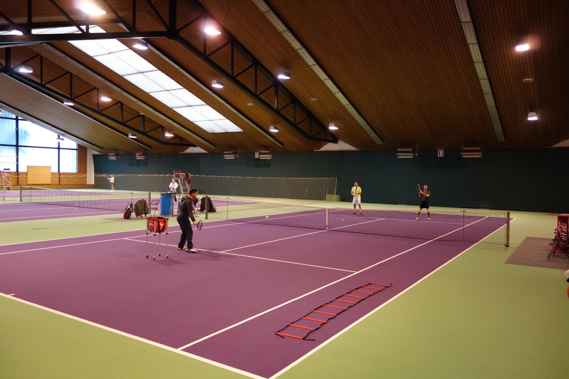 Tennishotel Salzburg mit Tennishalle - Hotel Momentum in Anif (Salzburg)
