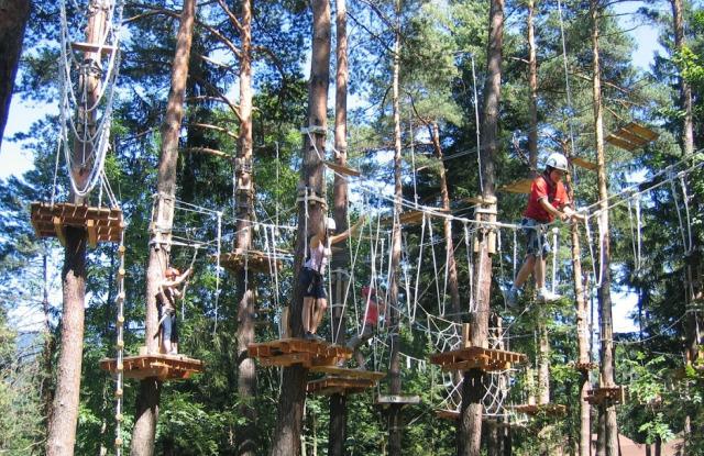 Kletterpark im Waldbad Anif