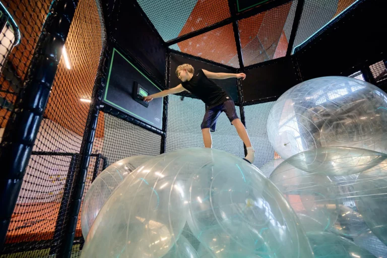 HitIt Arena mit Luftbällen